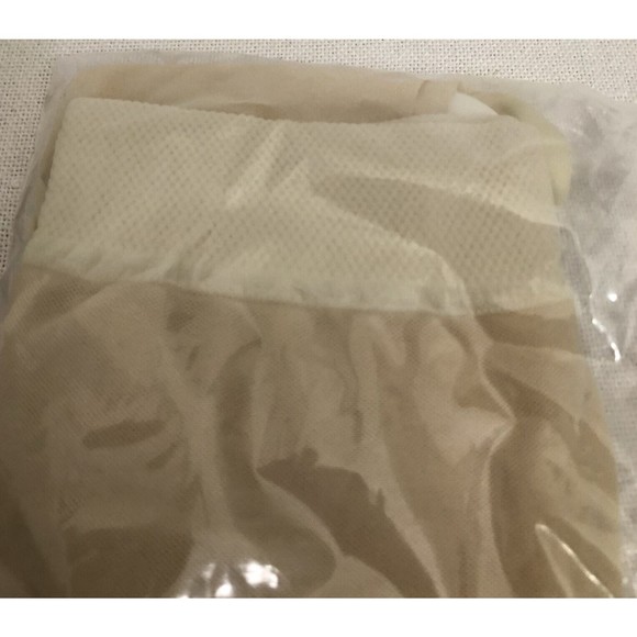 Fit Rite Hosiery - Sheer Knee High Medical Grade Compression- Size Small - Pearl - Picture 6 of 6